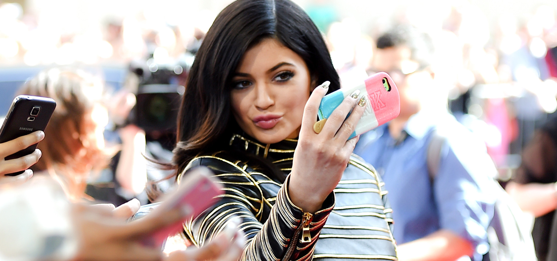 ESC: Kylie Jenner ESC: Kylie Jenner
